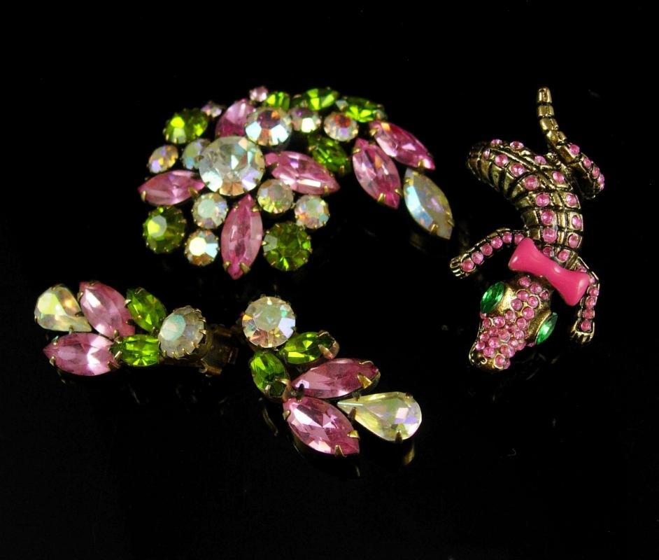 Vintage stunning signed Weiss Brooch earrings & matching lizard ring clip on earrings rhinestones parure