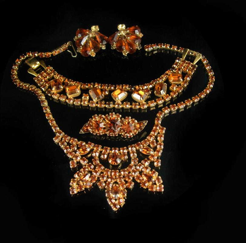 Vintage Rhinestone Parure Weiss bracelet bib choker Brooch Clip earrings layers of yellow topaz glass