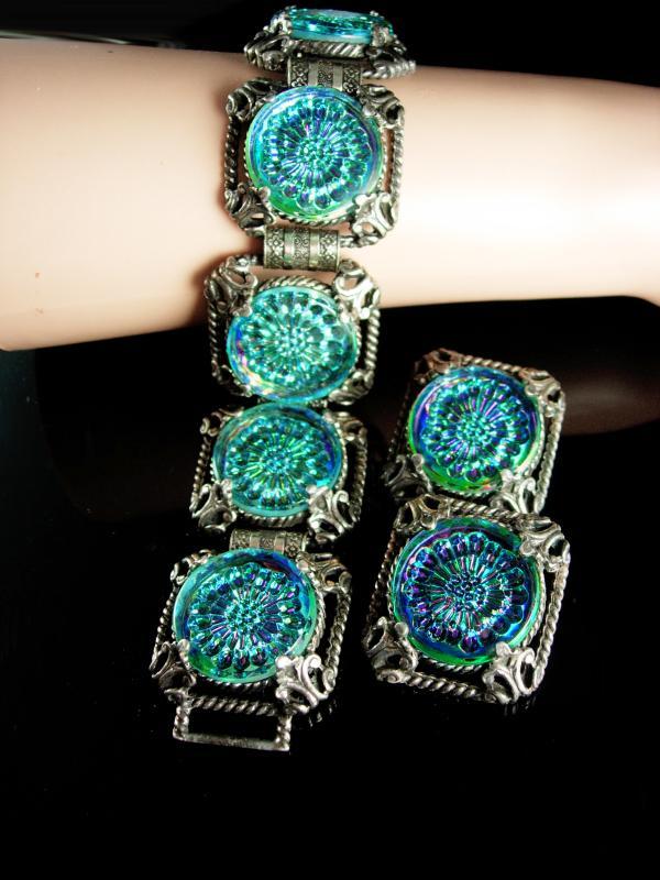 Bookchain Bracelet Stunning stone Vintage Glass Bracelet clip on earrings molded irridescent blue demi PARURE huge 8