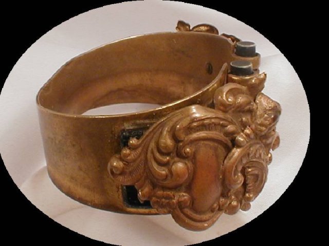 Early 1900 Victorian mourning Cherub bracelet