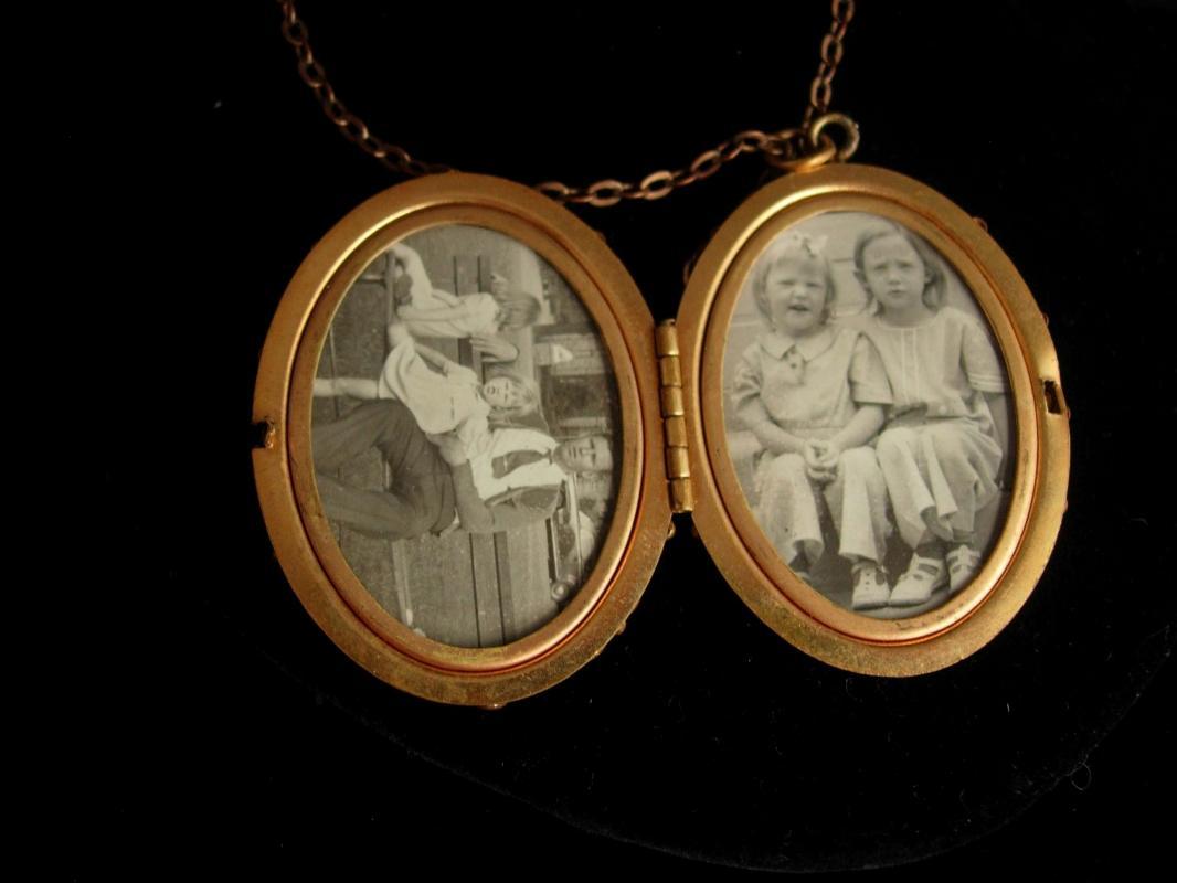 Antique Locket Victorian locket fancy Filigree large keepsake necklace Vintage photos children shell locket