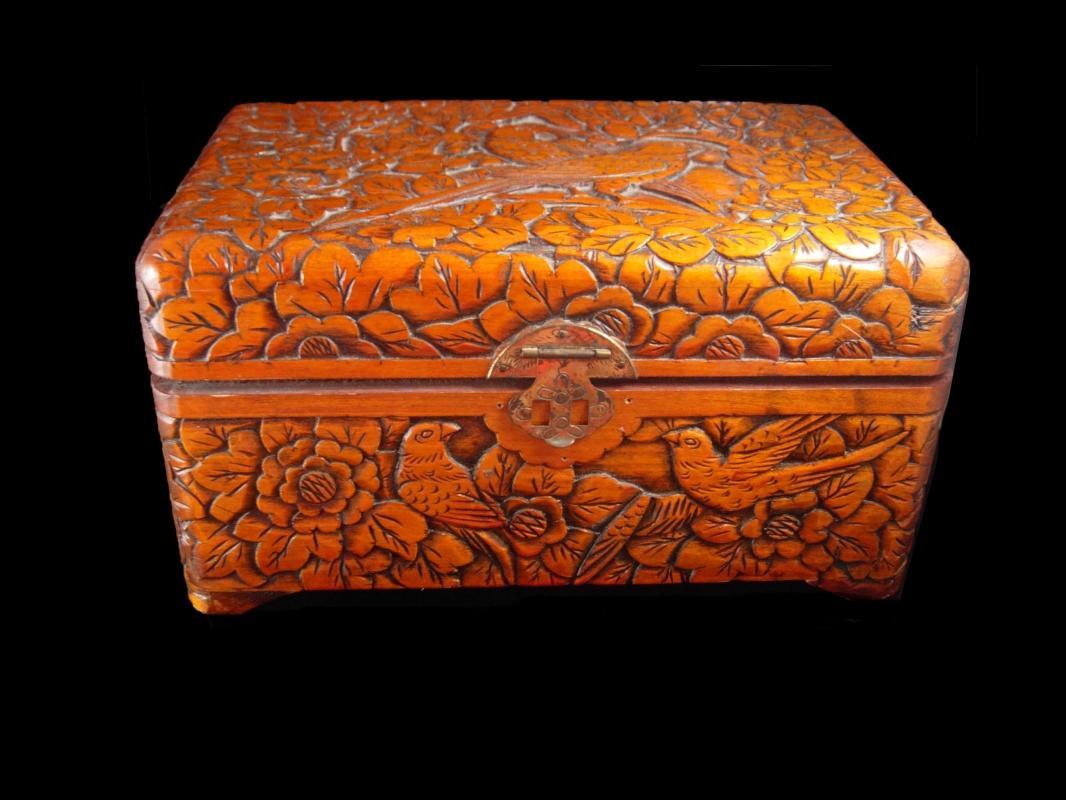 Antique chinese box Victorian carved bird box sweetheart chest ornate baroque carving Trinket jewelry box dresser box heirloom vintage chest