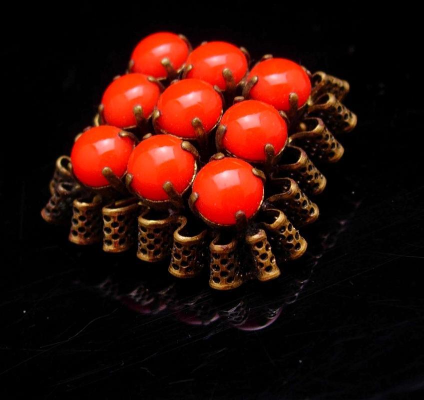 Vintage brooch Fancy Czech brooch ruffle filigree deep orange Glass Brooch with ornate metal work