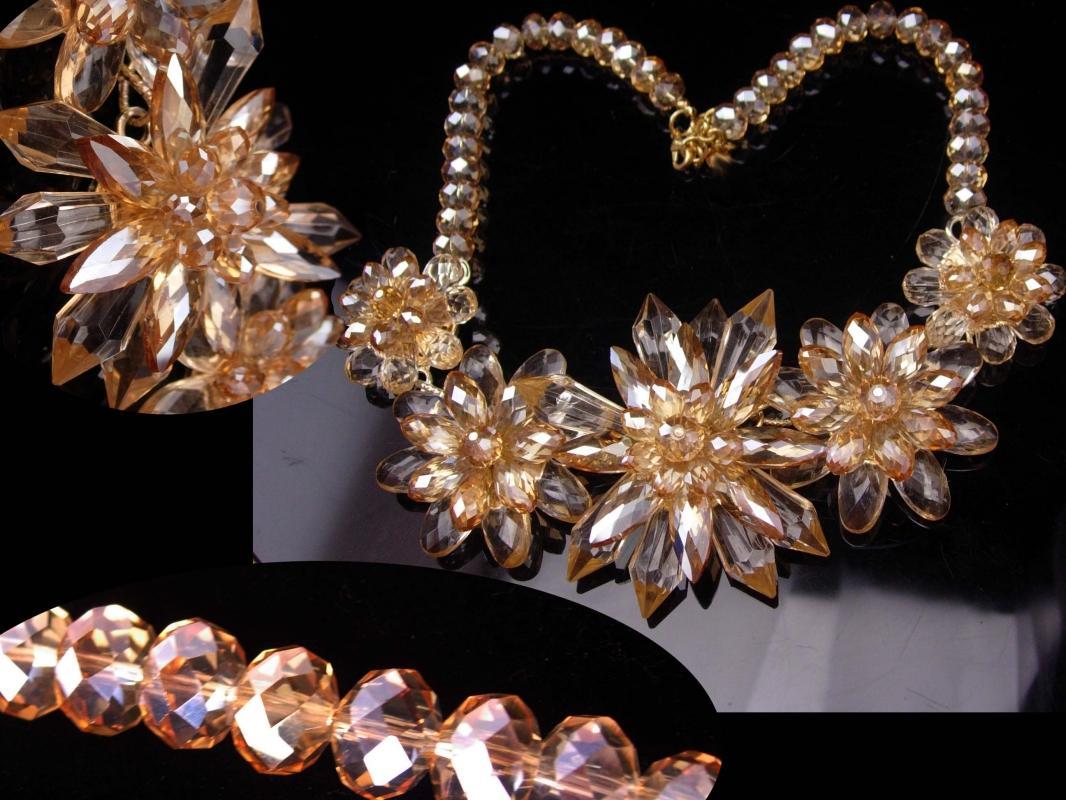 Runway necklace / huge statement choker / crystal faceted bib / flower bib / brilliant faceted glass / pale yellow jewelry / couture jewelry