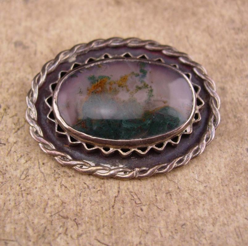 Antique Moss Agate brooch / sterling picture agate pin / silver haunted brooch / estate jewelry / hand made artisan jewelry / unisex pin