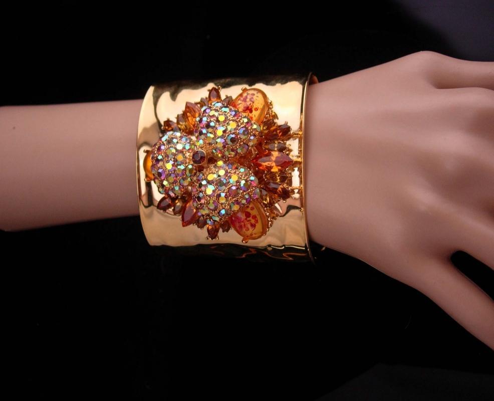 Vintage Statement bracelet / Gold wide cuff / brilliant rhinestone bracelet / designer jewelry / princess Amanda jewelry / costume cuff