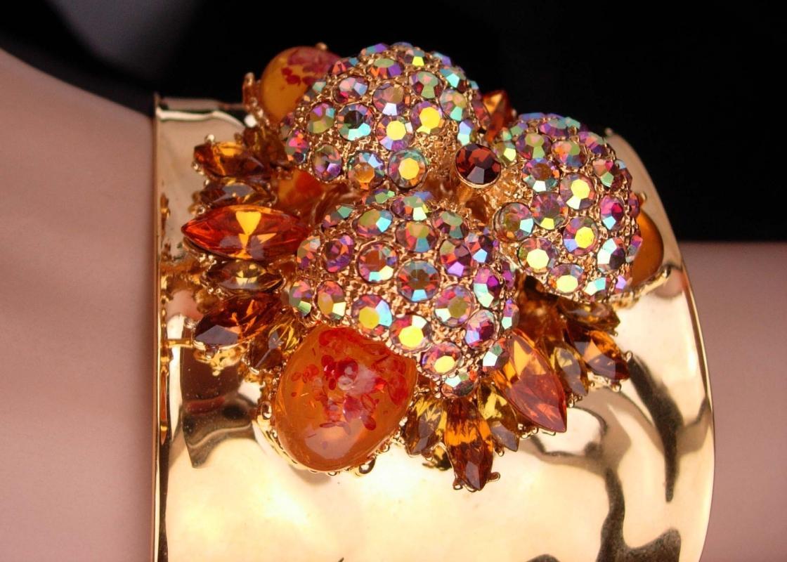 Vintage Statement bracelet / Gold wide cuff / brilliant rhinestone bracelet / designer jewelry / princess Amanda jewelry / costume cuff