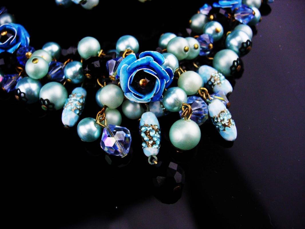 Statement parure / DRAMATIC Necklace / blue flower bracelet / japanned earrings / blue brooch / venetian foil / enamel / BOOKCHAIN parure