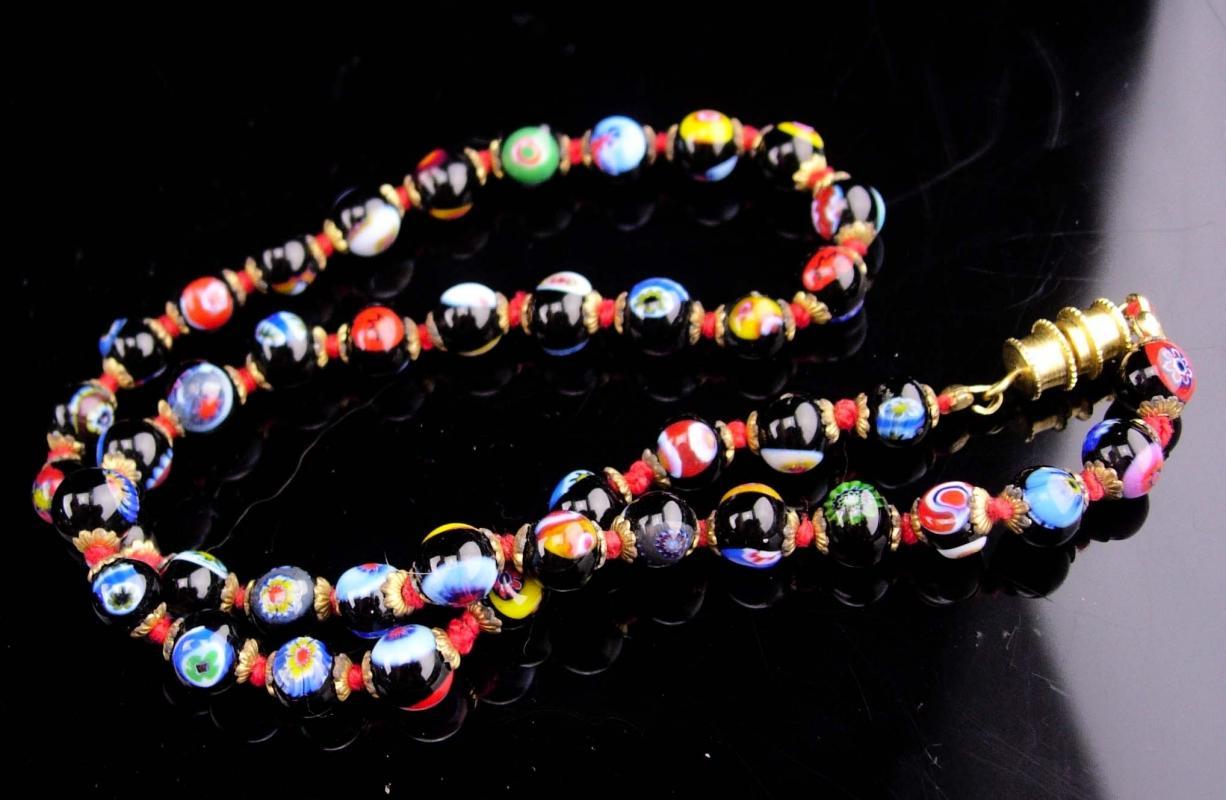 Vintage millefiori necklace / glass choker / vintage Hand knotted necklace / Italian Glass / 16
