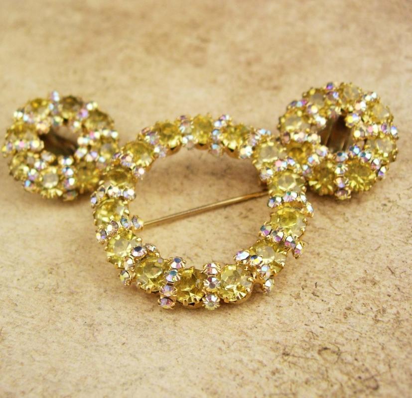 Vintage Weiss Brooch & Earrings / Stunning yellow rhinestones / aurora borealis / signed Weiss Brooch / clip on earrings /estate jewelry