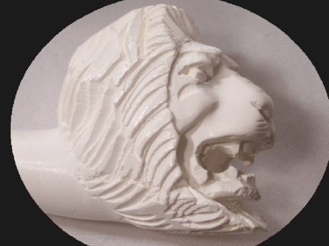 Meerschaum CARVED LION PIPE & hinged CASE