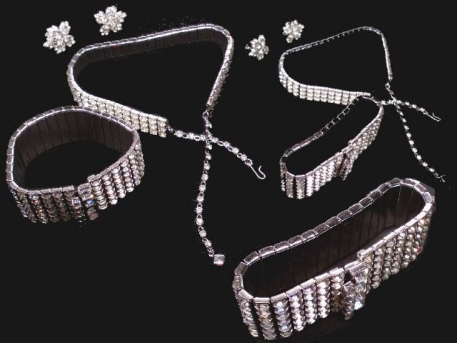 HOLLYWOOD Glitz 500 glass Rhinestone Parure