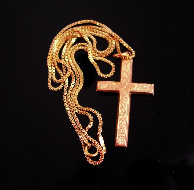 Antique Victorian Cross / 1/20th 14 kt gold filled chain / antique cross / Victorian jewelry / 24