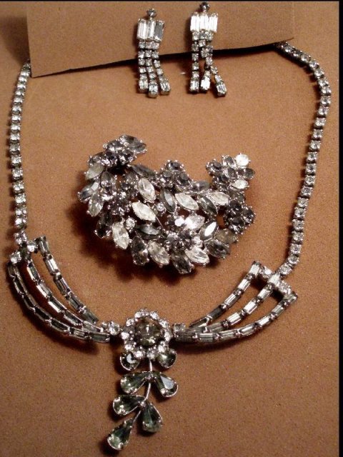 Early Signed Trifari LAYERED Parure PURE GLITZ
