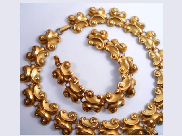 FABULOUS Egyptian REVIVAL PARURE Dangles and