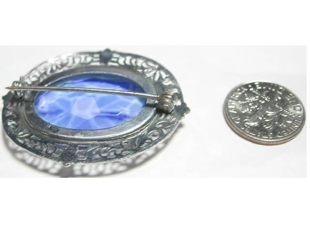 LARGE VINTAGE DECO BLUE JEWELED BROOCH STUNNING