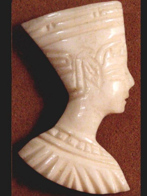 IVORY Queen Nefertiti EGYPTIAN FIGURAL BROOCH Vintage