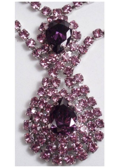 RUNWAY DIVA RHINESTONE NECKLACE & ER BIG
