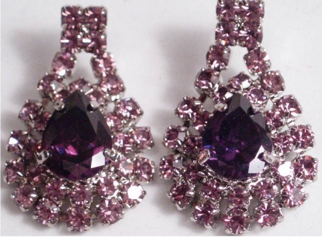 RUNWAY DIVA RHINESTONE NECKLACE & ER BIG