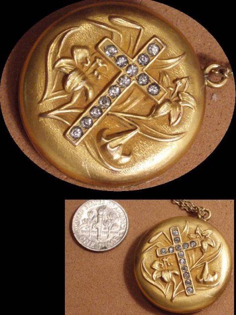 Antique 9kt GOld Nouveau MEMORIAL Locket