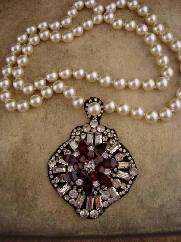Edwardian necklace / pearl victorian style / fit for a Queen / gypsy jewelry / statement garnet red rhinestone starburst / 10mm pearls