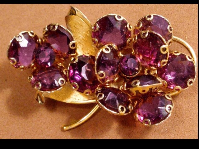 UNUSUAL Billowed PURPLE Rhinestone GLASS layer brooch
