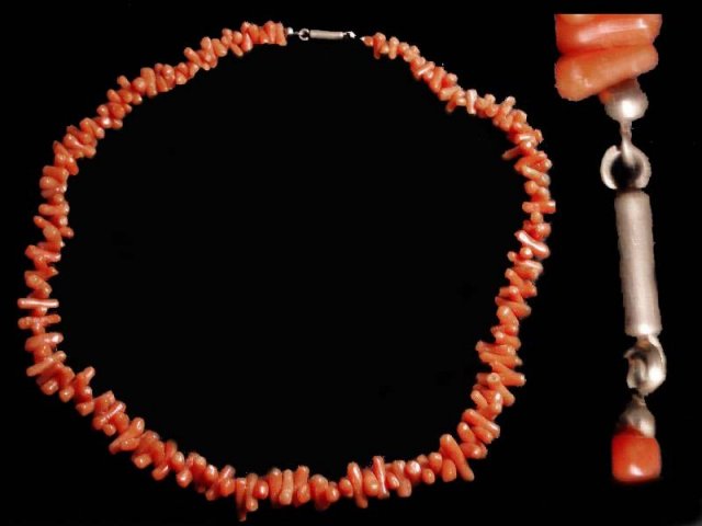 1900's VICTORIAN CORAL CHOKER necklace