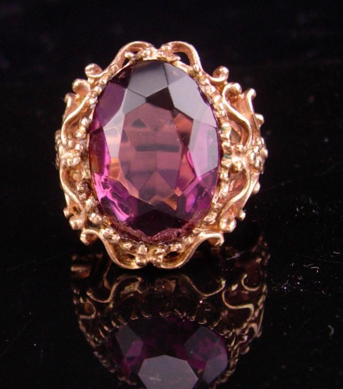 HUGE Vintage Ring / Amethyst gothic costume ring / Dramatic rose gold plate setting / February Birthstone / size 8 / Aquarius horoscope