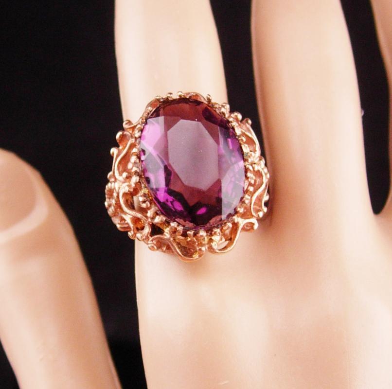 HUGE Vintage Ring / Amethyst gothic costume ring / Dramatic rose gold plate setting / February Birthstone / size 8 / Aquarius horoscope