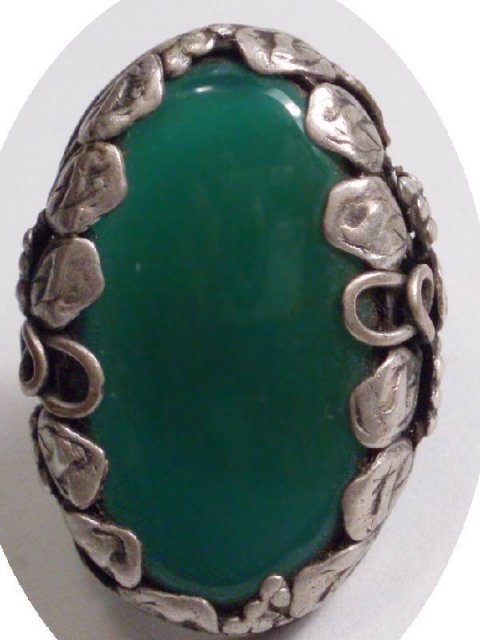 NOUVEAU STERLING Chrysoprase DECO RING