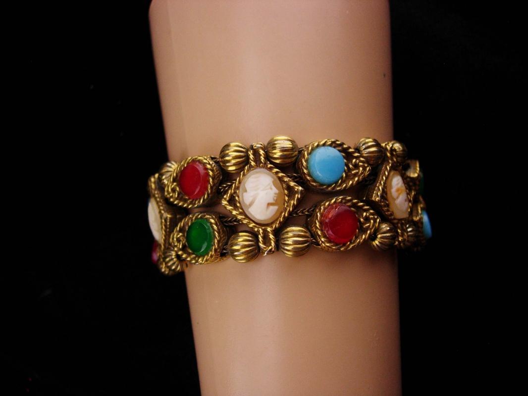Vintage Victorian slide bracelet / Double row bracelet / cameo bracelet / Gold charm bracelet