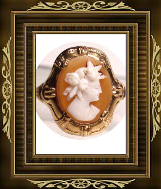 Neoclassical GOLD 19th century Cameo ring