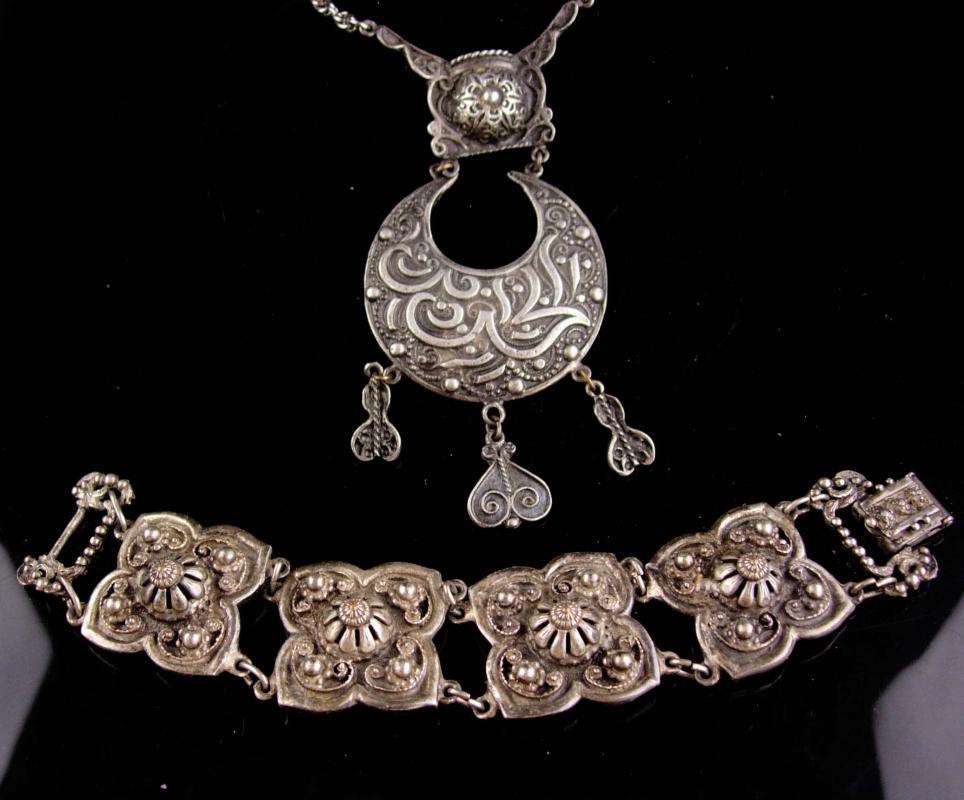Vintage Etruscan necklace / etrusceana bracelet / hollycraft gypsy necklace / egyptian revival jewelry / silver ethnic necklace