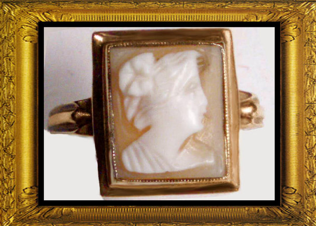Antique Neoclassical GOLD shell Cameo RING