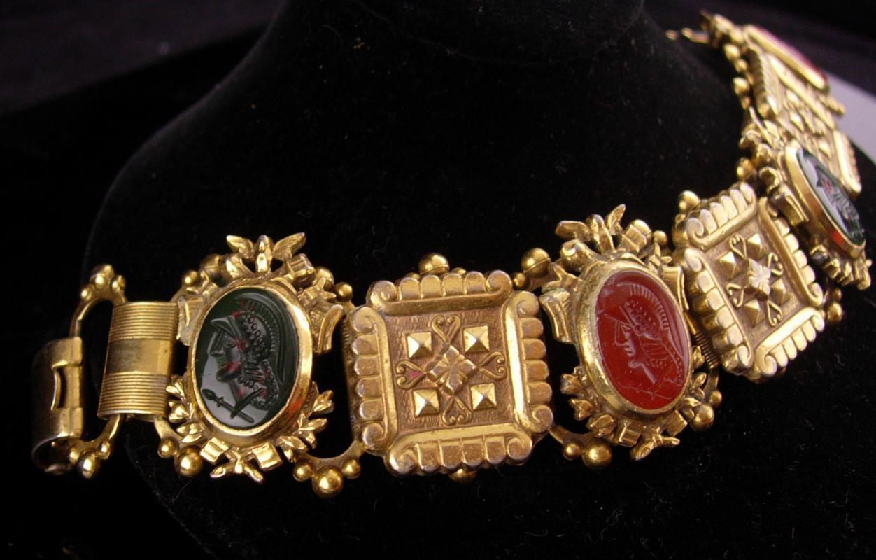 Antique Bookchain bracelet / Victorian bracelet / Bloodstone cameo / Edwardian jewelry / renaissance revival / Vintage costume jewelry