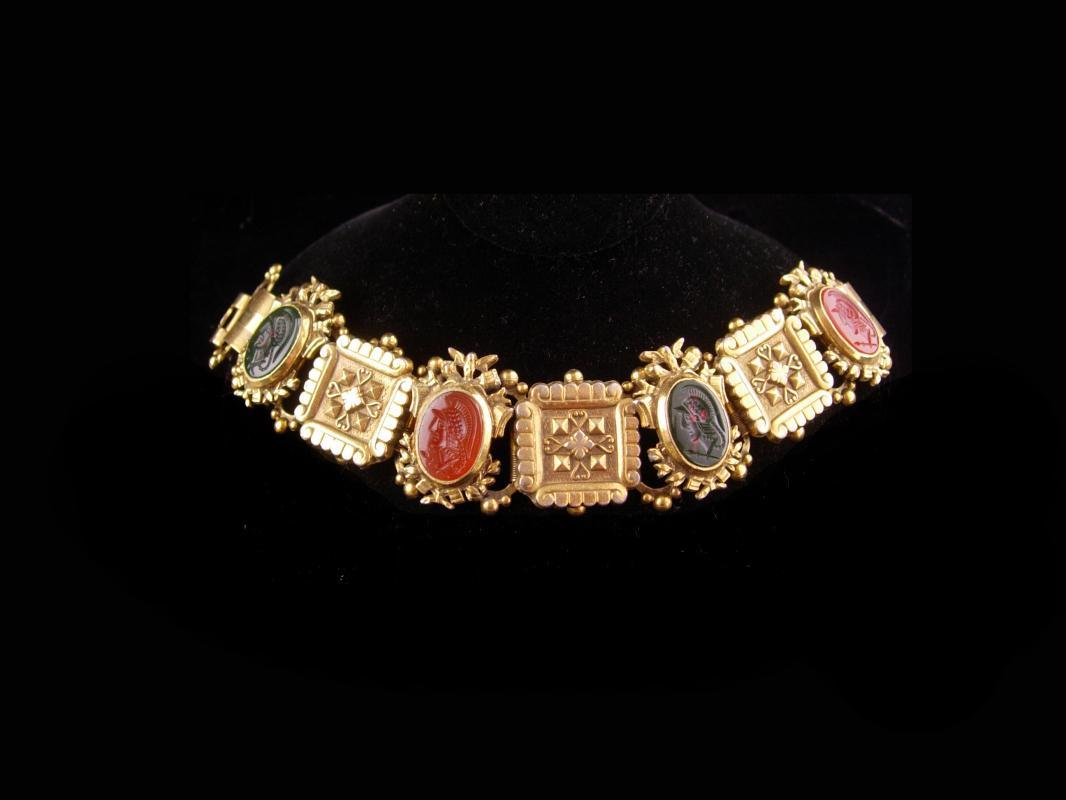 Antique Bookchain bracelet / Victorian bracelet / Bloodstone cameo / Edwardian jewelry / renaissance revival / Vintage costume jewelry