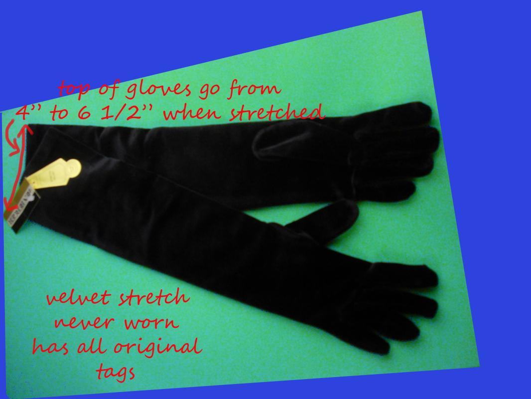 Vintage long velvet gloves - Ben Berger - original tags - 16