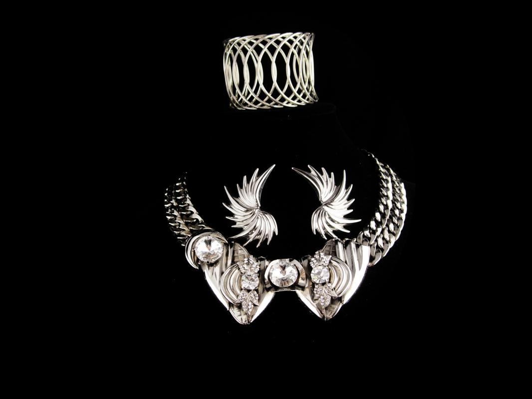 Huge runway necklace - oversize cuff bracelet - Wing earrings - modernist jewelry / vintage parure - silver artist - rhinestone choker