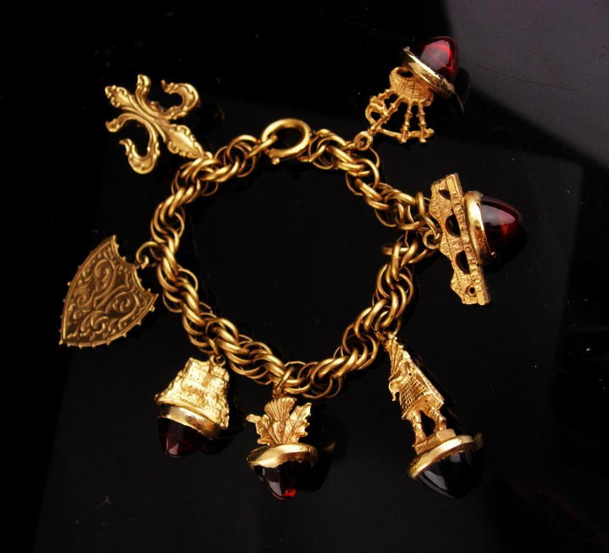 Victorian Fob bracelet - Scottish sweetheart jewelry - vintage Charm Bracelet - Medieval Fob - bagpipes charm - Fleur de lis - kilt charm