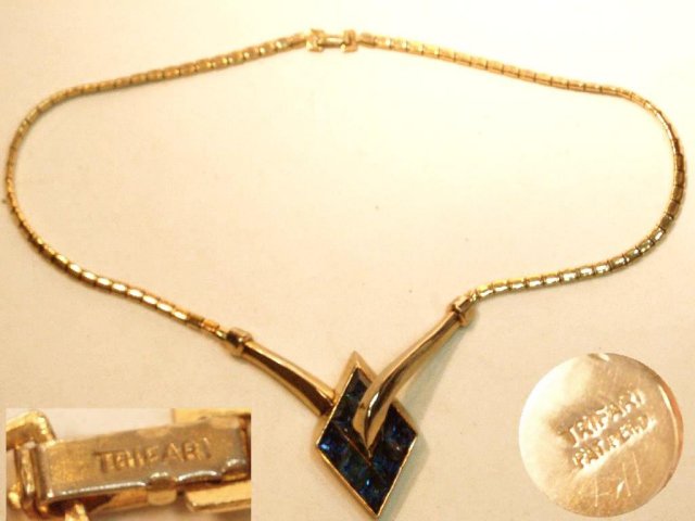 Fabulous SIGNED Trifari snake jewel necklacee