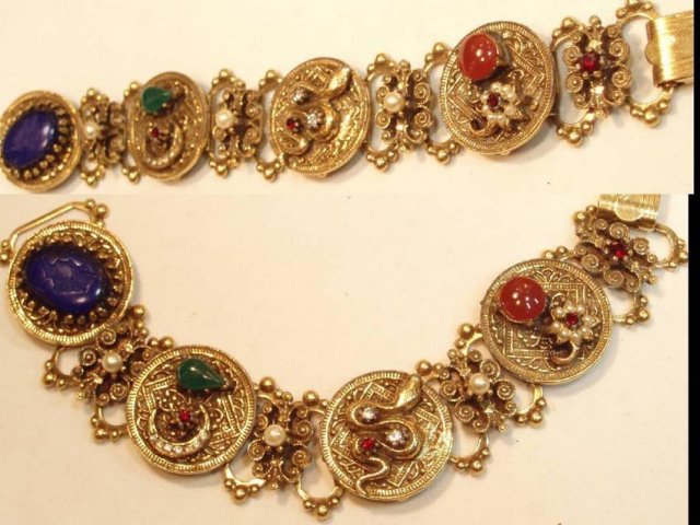 Gothic jewel snake Cameo bookchain bracelet