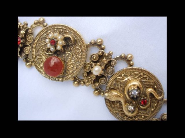 Gothic jewel snake Cameo bookchain bracelet