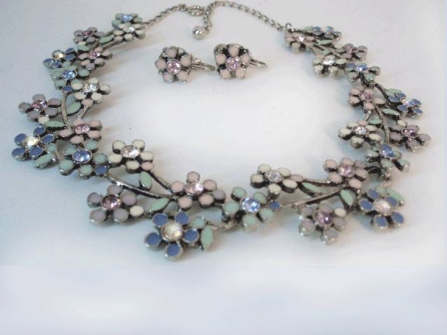 Vintage enamel rhinestone Grapevine necklace ER