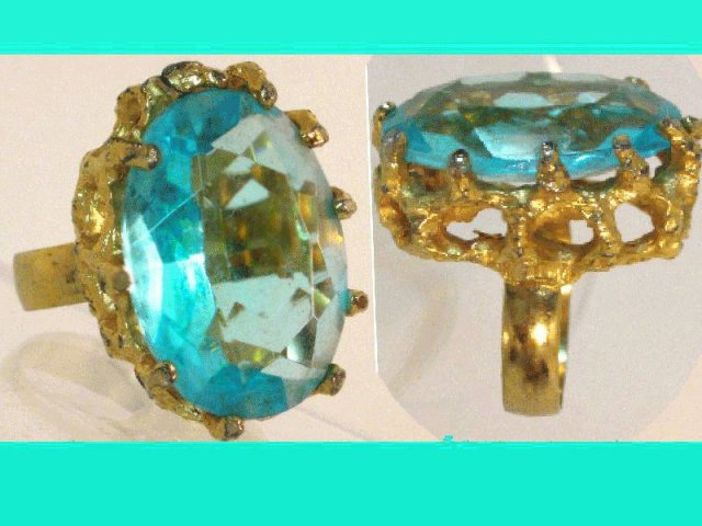 HUGE Hollywood GLITZ AQUA GLASS DIVA RING!!
