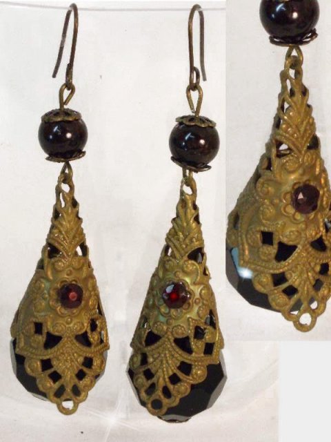 UNUSUAL BEAUTIFUL Czech Jet GARNET earrings
