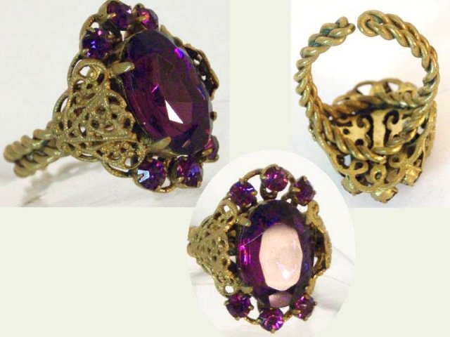 Vintage DEco era Czech GLASS Filigree RING
