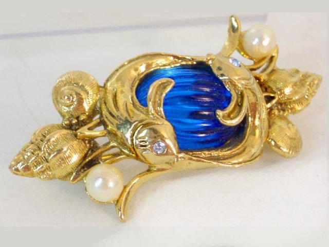 Unusual Chinese Fish jelly belly Fiery BROOCH