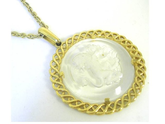 Large Glass intaglio Lion ornate necklace