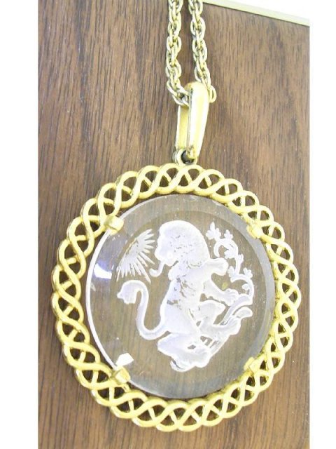Large Glass intaglio Lion ornate necklace