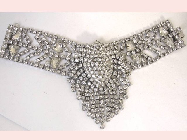 UNusual 2 PIece Weiss Vintage 7 row bracelet